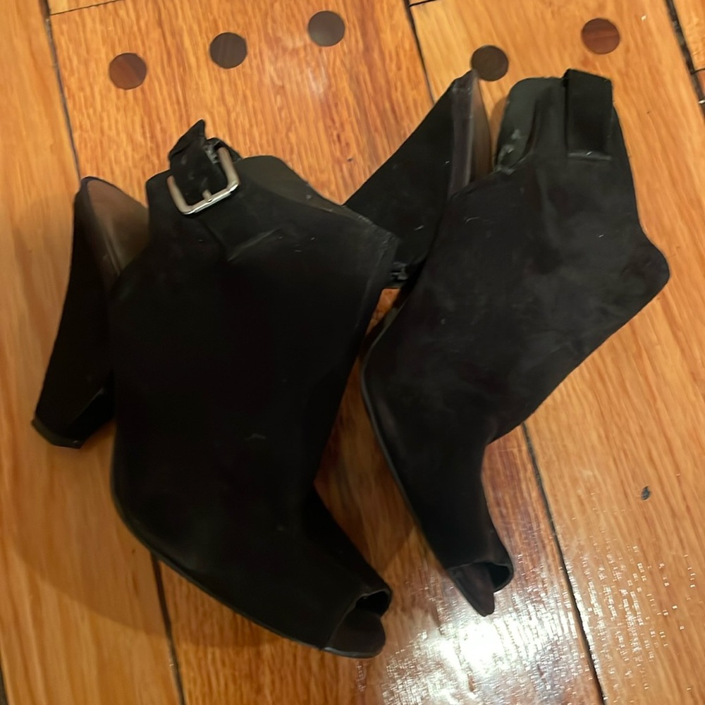 Black suede Nine West shoes.